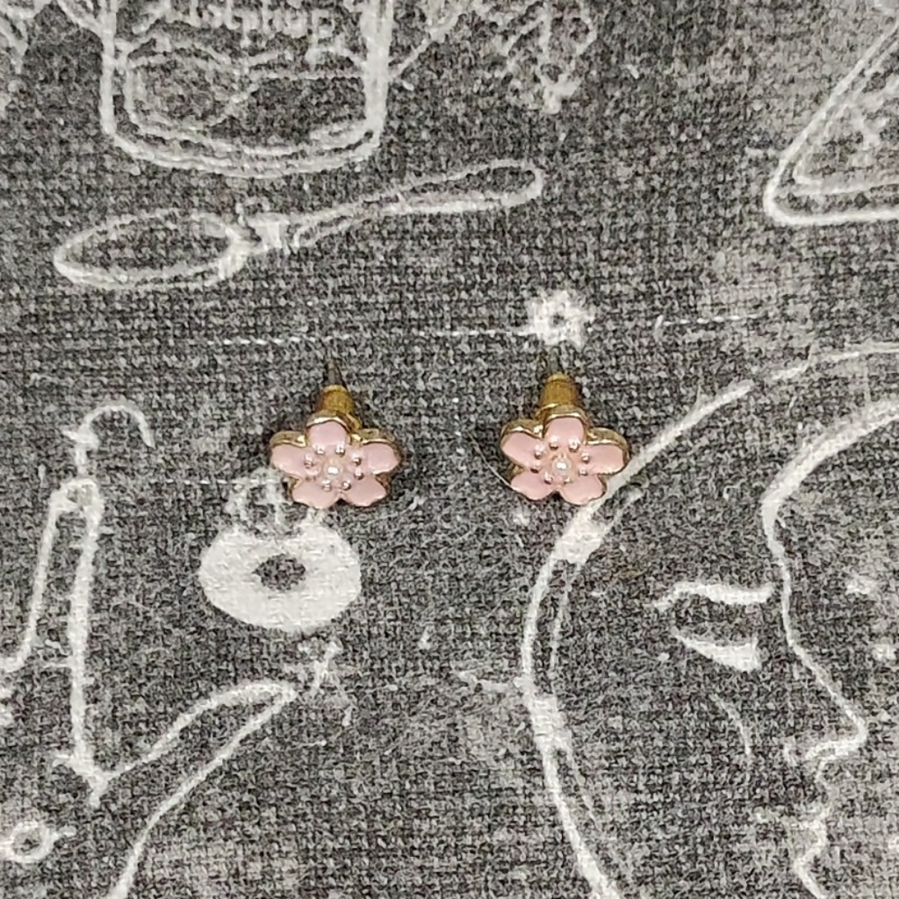 Faux Pearl Sakura Flower Stud Earrings - Picture 2 of 6